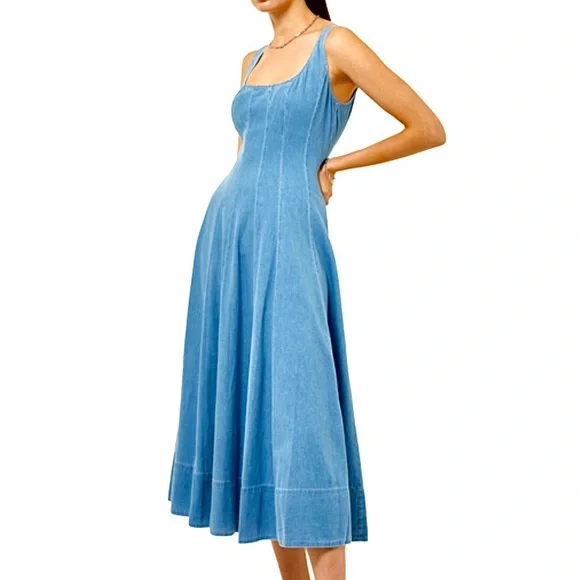 🌺🎉HP🎉🌺 NWT Staud Wells Midi Dress Light Wash Denim - Picture 2 of 16